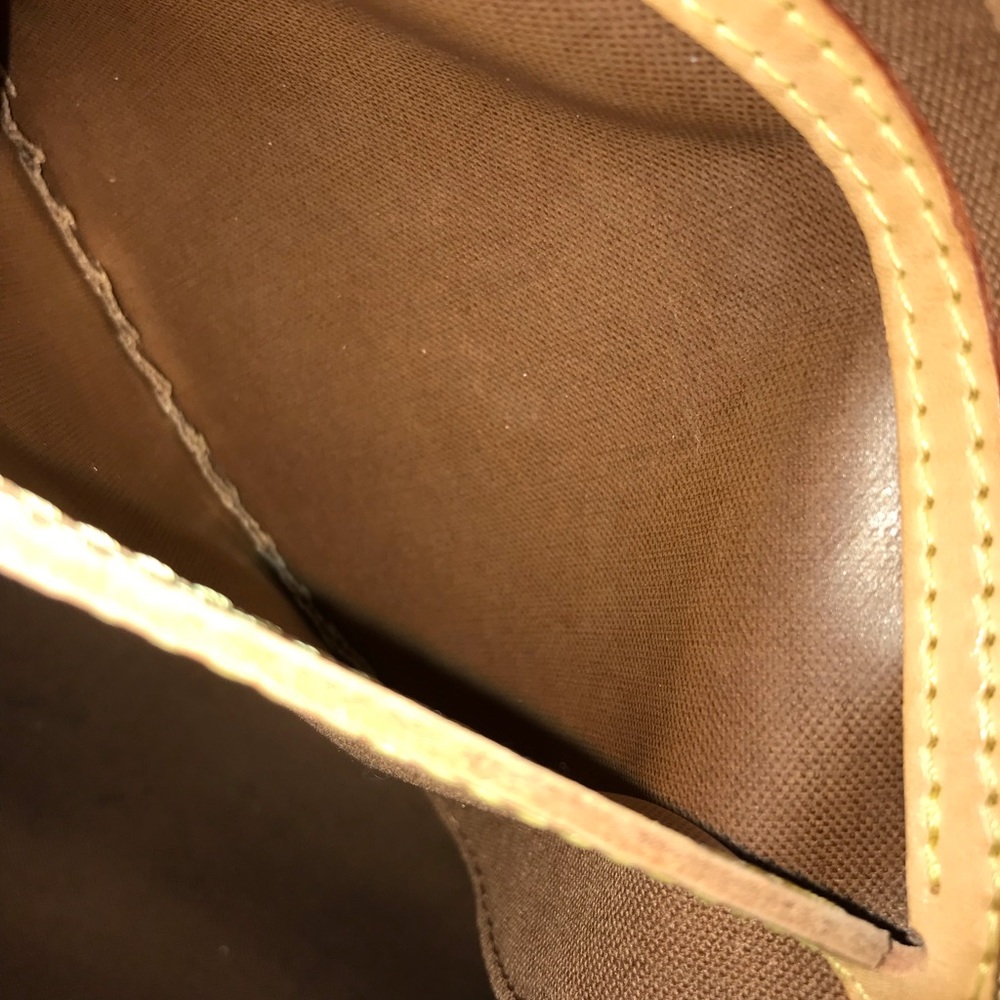 💕CLASSY💕 LOUIS VUITTON MONTORGUEIL PM - Picture 6 of 15